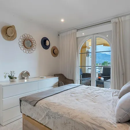 Recently Refurbished 2br Flat Pool In Puerto Banus Apartment Marbella