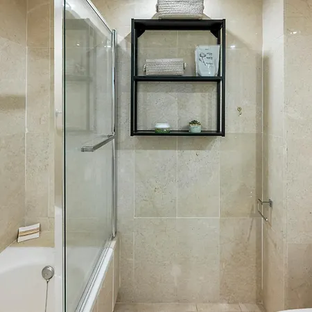 Recently Refurbished 2br Flat Pool In Puerto Banus Apartment *